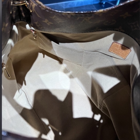 Monogram Artsy MM - Picture 7 of 9